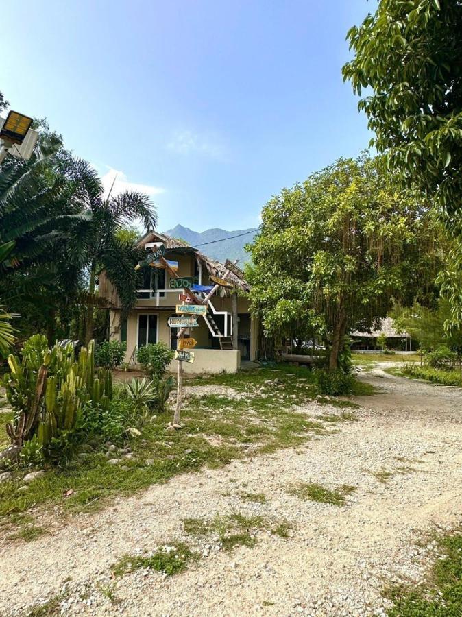 Homie Hava Homestay Lang Co Exterior photo